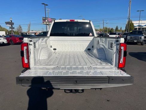 New 2026 Ford F250 Platinum w/ FX4 Off-Road Package image 18