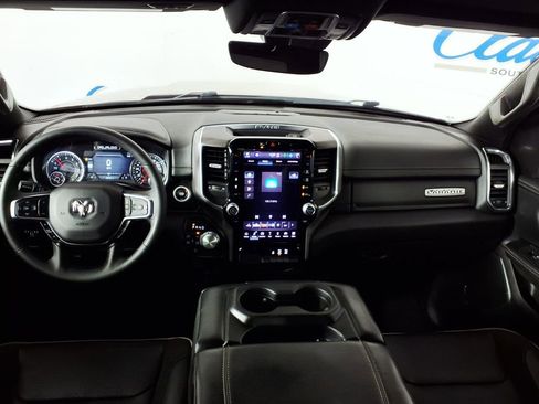 Used 2025 RAM 1500 Laramie AWD/4WD image 12