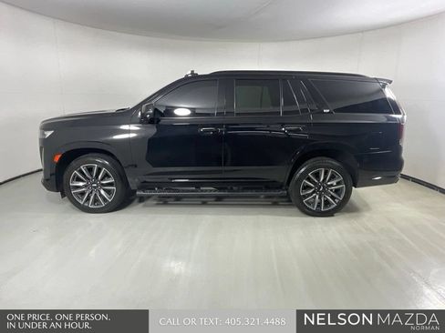 Used 2023 Cadillac Escalade Sport AWD/4WD image 9