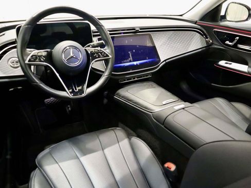 Used 2025 Mercedes-Benz E 350 Sedan w/ Winter Package image 21