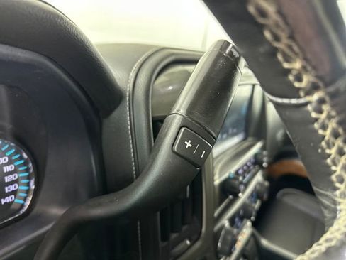 Used 2018 Chevrolet Silverado 2500 High Country w/ Duramax Plus Package image 39