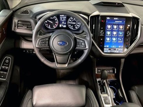 Used 2025 Subaru Ascent Touring image 5