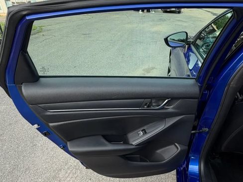 Used 2019 Honda Accord Sport image 18