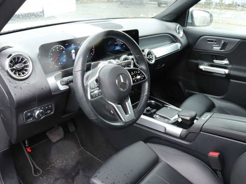 Used 2022 Mercedes-Benz GLB 250 4MATIC image 10