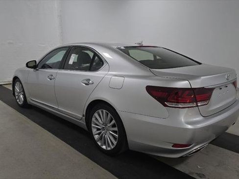 Used 2013 Lexus LS 460 image 8
