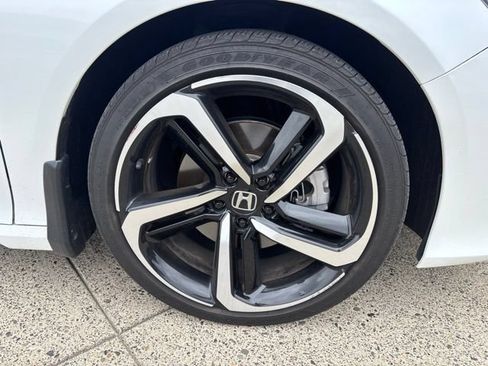 Used 2022 Honda Accord Sport image 13