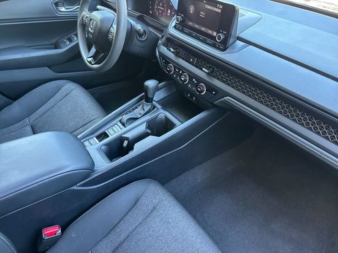 Used 2024 Honda Accord EX image 18