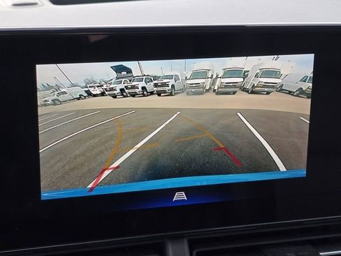 Used 2024 Chevrolet Trax RS w/ Sunroof Package image 6