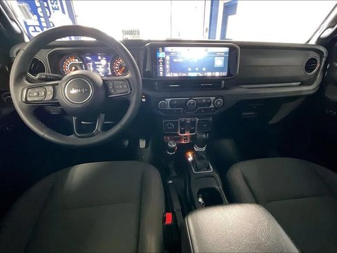 Used 2026 Jeep Gladiator Rubicon AWD/4WD image 20