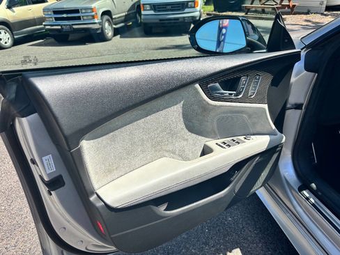 Used 2017 Audi RS 7 Prestige image 17