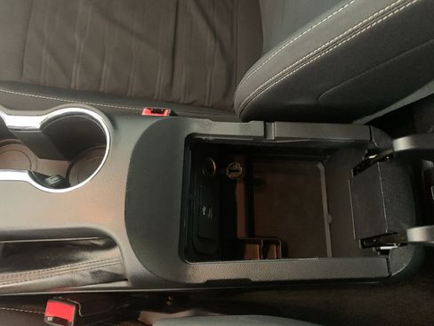 Used 2017 Ford Mustang GT image 28