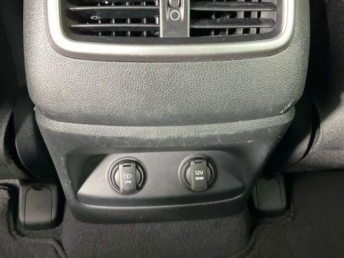 Used 2020 Kia Sorento LX image 23