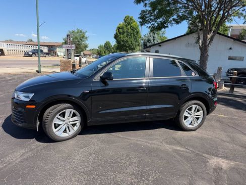 Used 2018 Audi Q3 2.0T Premium w/ Convenience Package AWD/4WD image 4