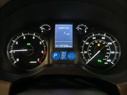 Used 2016 Lexus GX 460 w/ Premium Package image 21