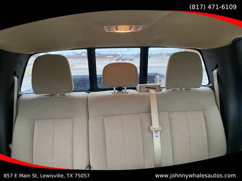 Used 2012 Ford F150 XLT w/ XLT Chrome Pkg image 15