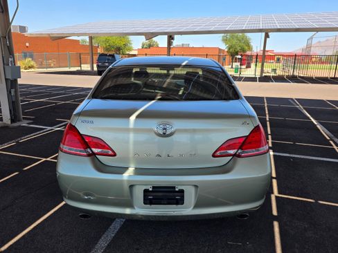 Used 2007 Toyota Avalon Limited FWD image 4