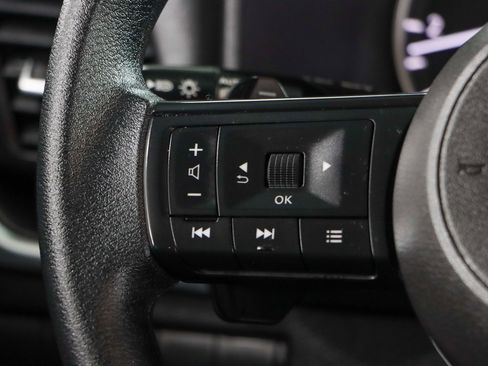 Used 2024 Nissan Rogue SV image 13