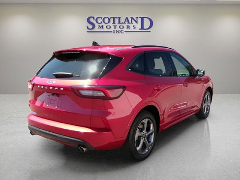 Used 2024 Ford Escape ST-Line image 6