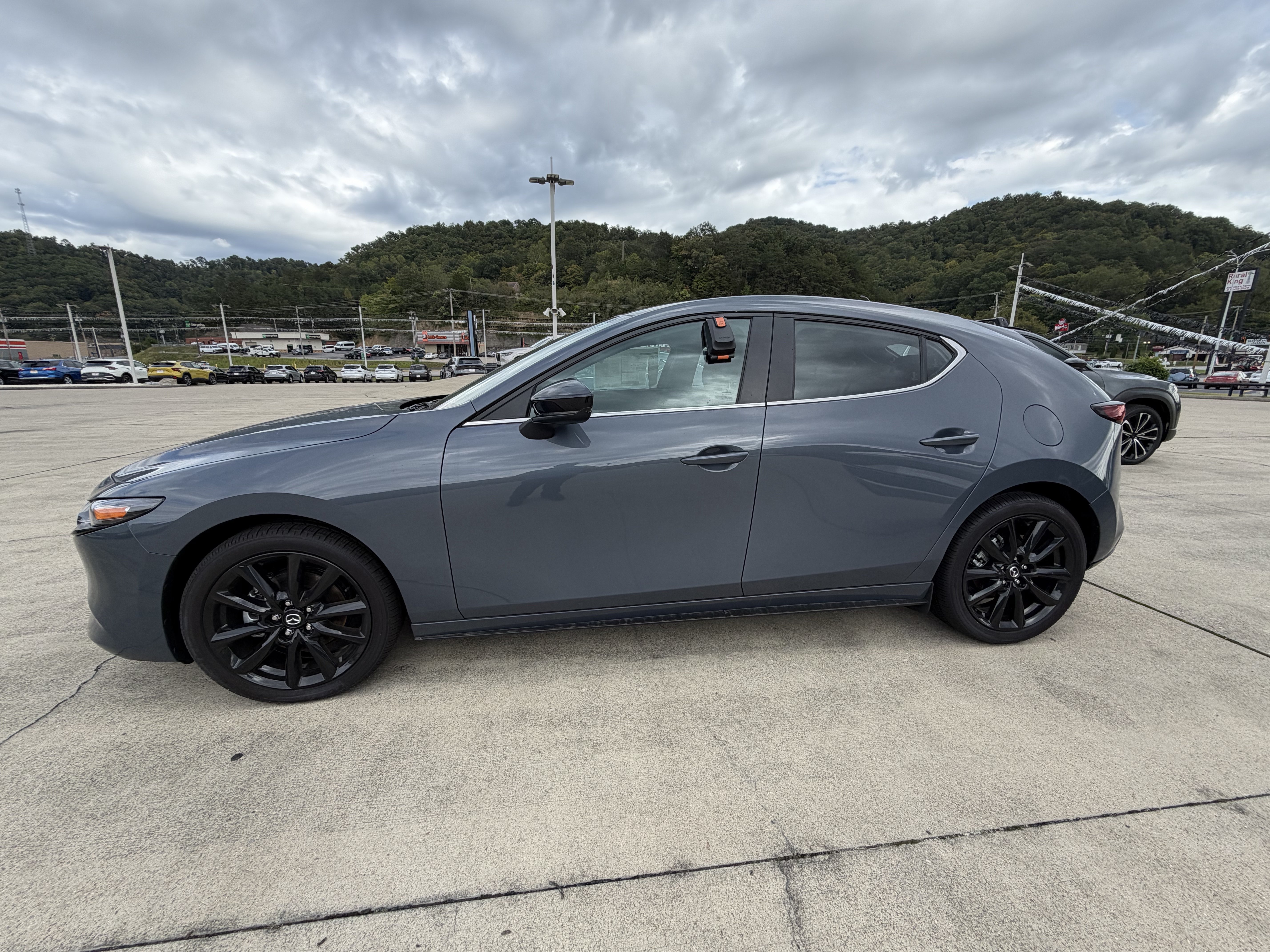 New 2026 MAZDA MAZDA3 Carbon AWD/4WD image 4