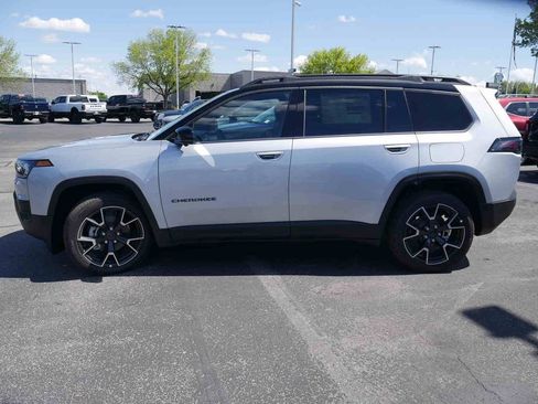 New 2026 Jeep Cherokee Overland AWD/4WD image 17