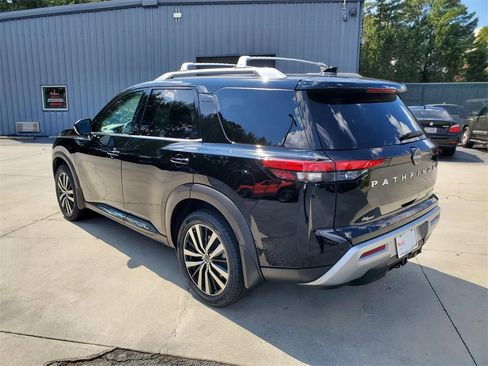 Certified 2024 Nissan Pathfinder Platinum w/ Cargo Package image 8
