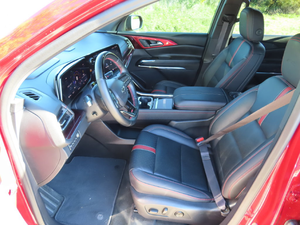 Certified 2024 Chevrolet Traverse RS AWD/4WD image 25