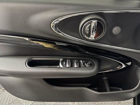 Used 2019 MINI Cooper Clubman S w/ Premium Package FWD image 12