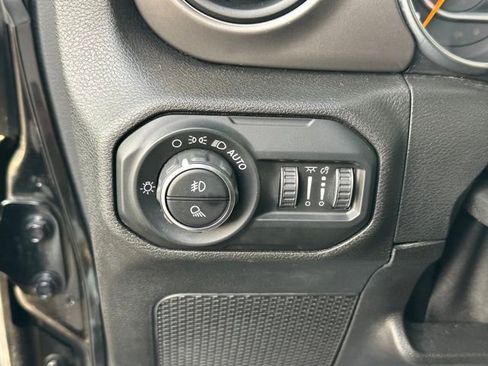 Used 2020 Jeep Gladiator Sport w/ Quick Order Package 24S image 24