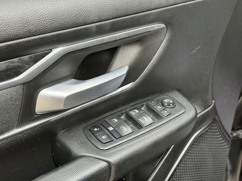 Used 2019 RAM 1500 Big Horn image 13