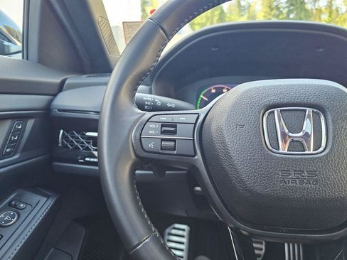 Used 2024 Honda Accord Sport image 33