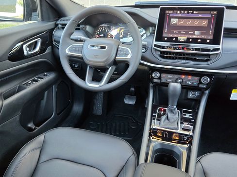 New 2026 Jeep Compass Limited image 9