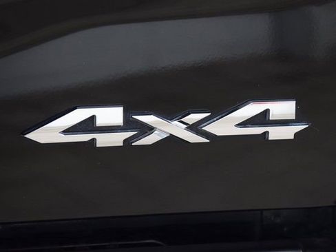 Used 2024 RAM 2500 Laramie w/ Sport Appearance Package image 19