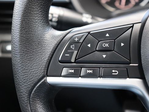 Used 2025 Nissan Altima 2.5 SV image 27