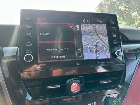 Used 2022 Toyota Camry XSE w/ Navigation Package FWD image 19
