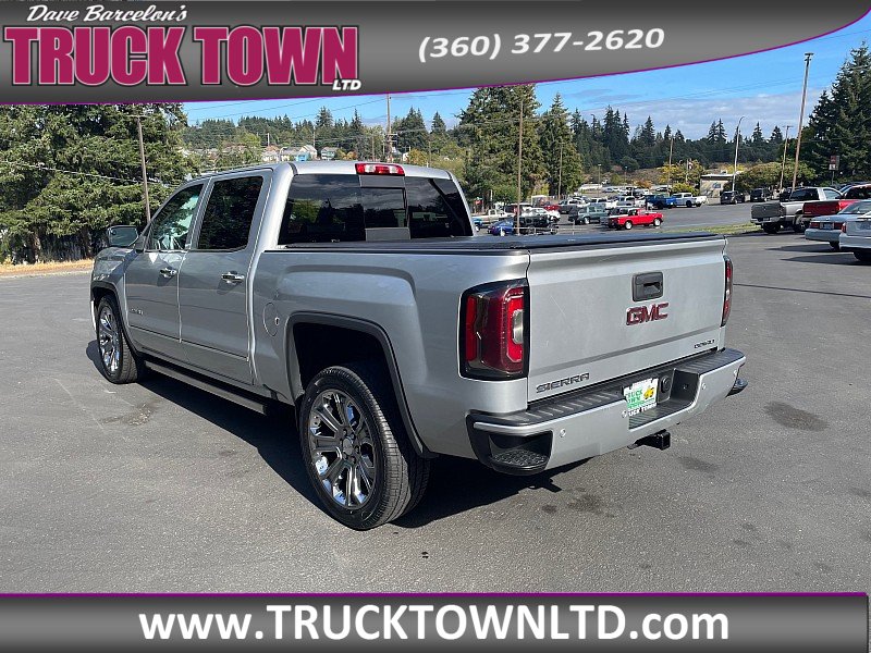 Used 2017 GMC Sierra 1500 Denali w/ Denali Ultimate Package AWD/4WD image 3