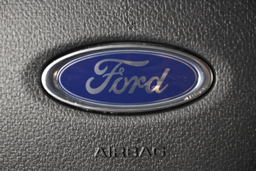 Used 2022 Ford F150 Lariat w/ Equipment Group 502A High AWD/4WD image 39