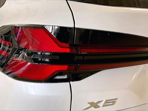 New 2026 BMW X5 xDrive40i w/ M Sport Package image 14