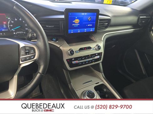 Used 2021 Ford Explorer XLT image 13