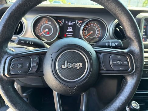 Used 2022 Jeep Gladiator Sport w/ Trailer Tow Package AWD/4WD image 22