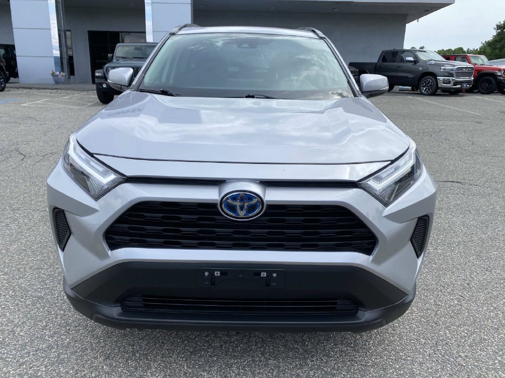 Used 2023 Toyota RAV4 XLE w/ Convenience Package AWD/4WD image 11