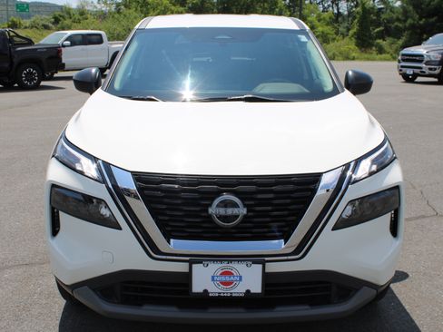 Used 2023 Nissan Rogue S AWD/4WD image 2