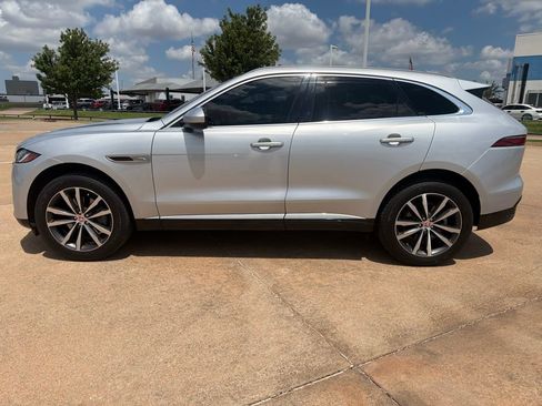 Used 2023 Jaguar F-PACE S AWD/4WD image 2
