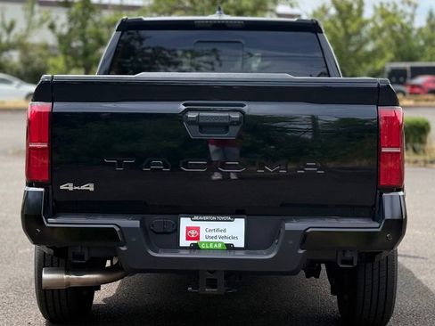Certified 2025 Toyota Tacoma SR5 AWD/4WD image 4
