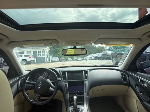 Used 2015 INFINITI Q50 Premium RWD image 17