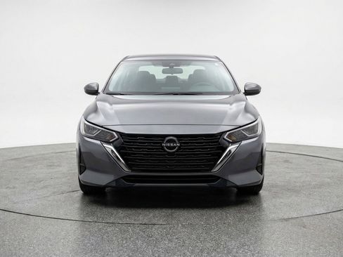 Used 2025 Nissan Sentra SV FWD image 2