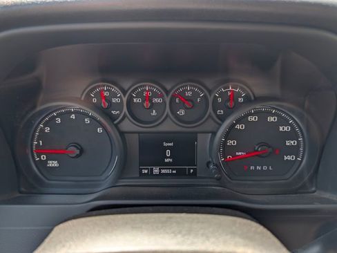 Used 2021 Chevrolet Silverado 1500 Custom AWD/4WD image 19