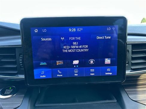 Used 2020 Ford Explorer Limited image 36