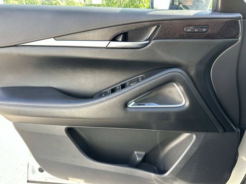 Used 2025 INFINITI QX60 Sensory w/ Vision Package AWD/4WD image 23