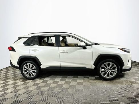 Used 2022 Toyota RAV4 XLE Premium FWD image 2