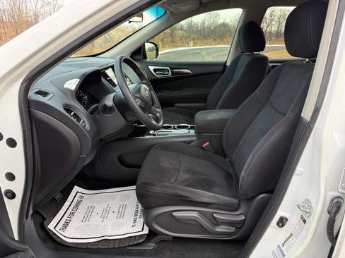 Used 2015 Nissan Pathfinder S image 11